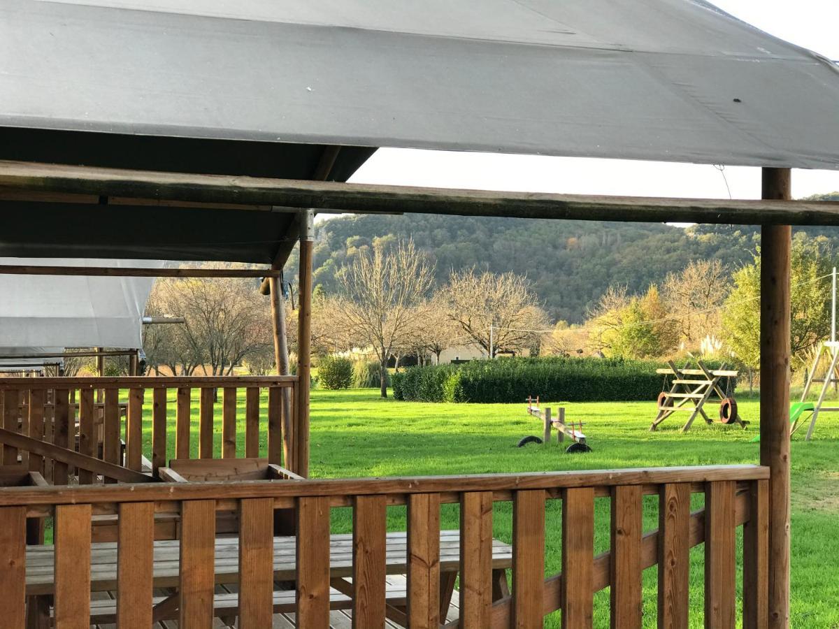 Le Mondou Saint-Julien-de-Lampon ภายนอก รูปภาพ